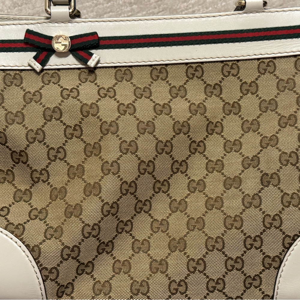 Gucci Beige and White Women's Bag